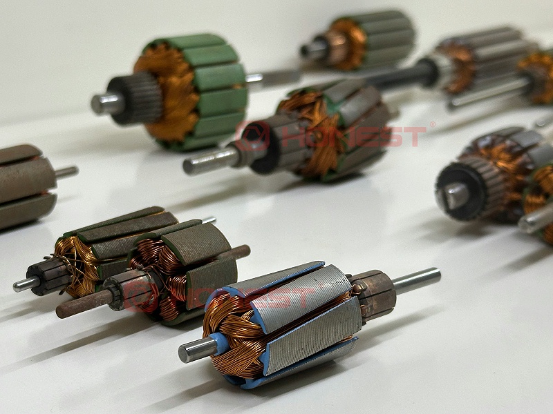 轉(zhuǎn)子繞線實(shí)圖